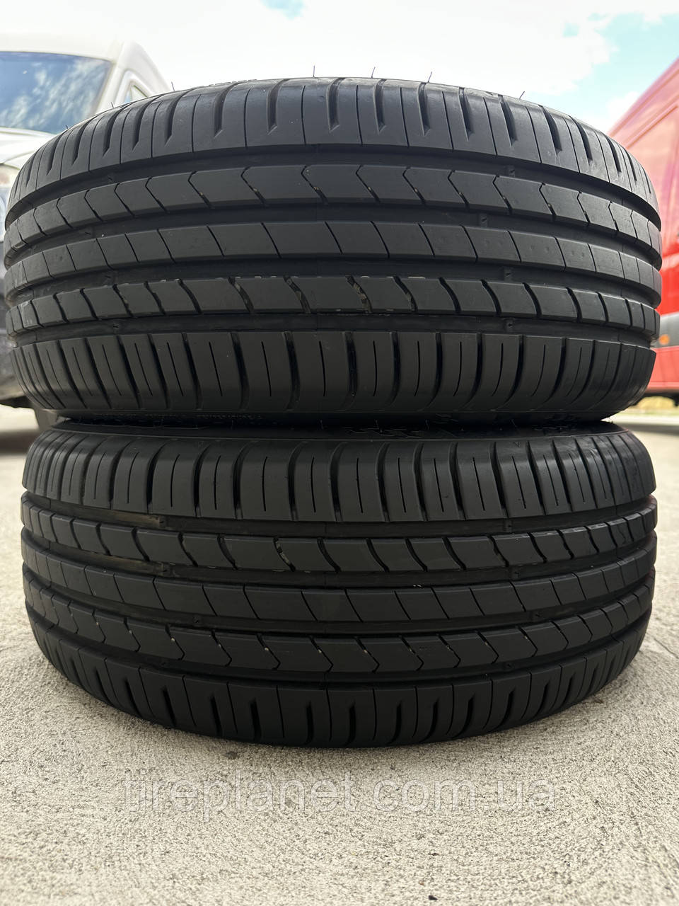 205/55/15 88V Kumho Ecsta HS51