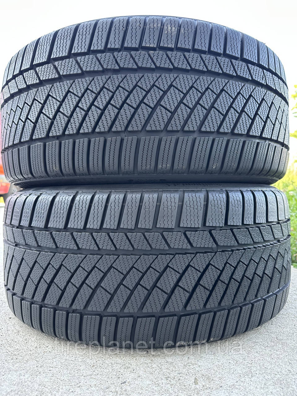 245/35/19 93W XL Continental Conti Winter Contact TS830P