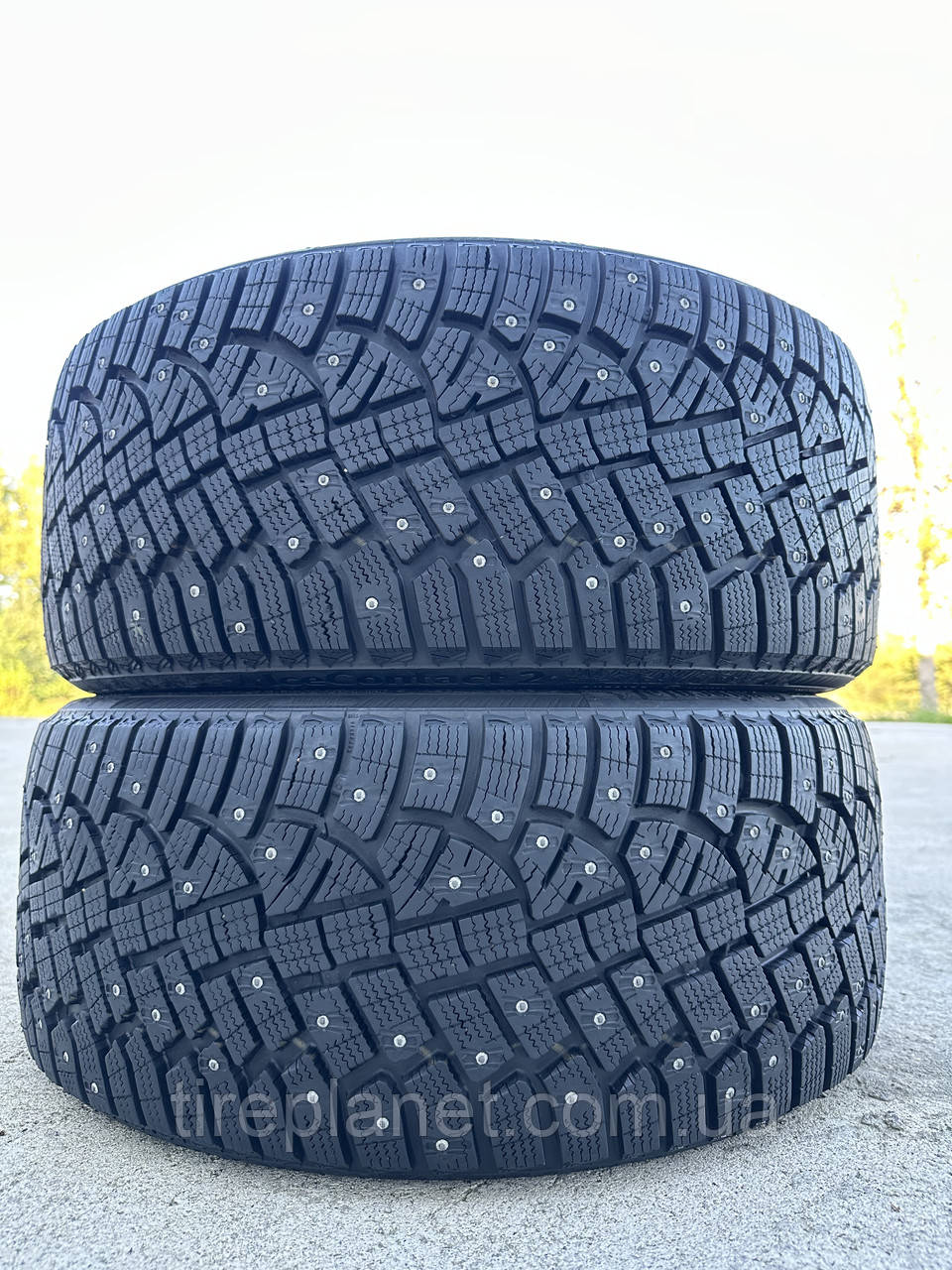 235/35/19 91T XL Continental Ice Contact 2