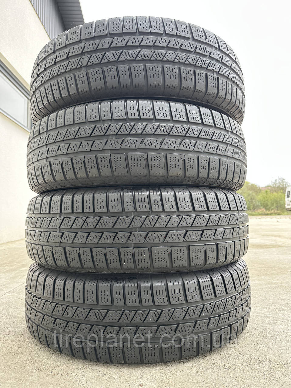 195/70/16 94H Continental Cross Contact Winter