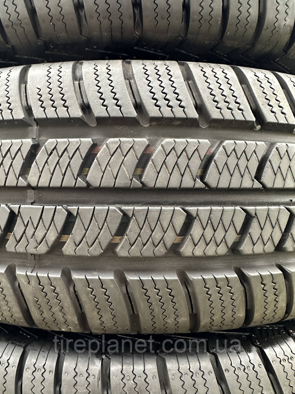 225/75/16C 116/114R Continental Vanco Winter 2 - Зображення 4