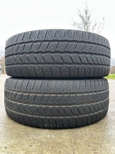 235/65/16C 121/119R Continental Van Contact Winter