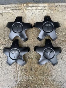 Колпаки на диски Tesla