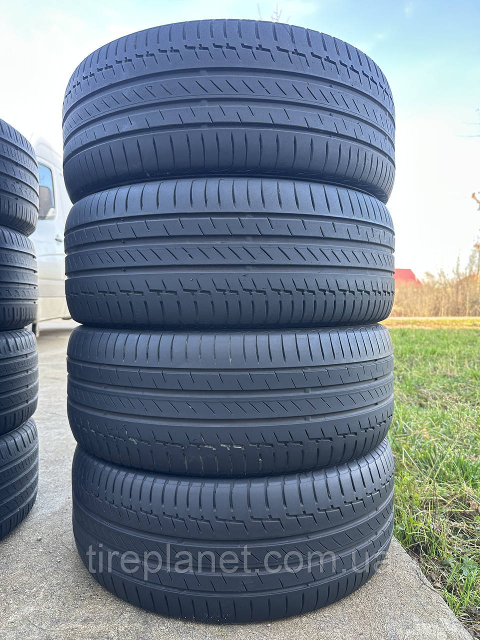 235/55/17 103W XL Continental Premium Contact 6