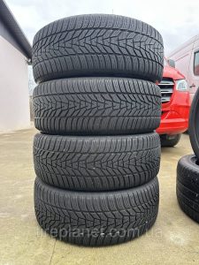 235/55/18 104V XL Hankook Winter I*Cept Evo 3 X W330A