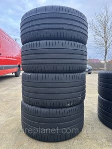315/30/22 107Y XL 275/35/22 104Y XL Pirelli P Zero PZ4